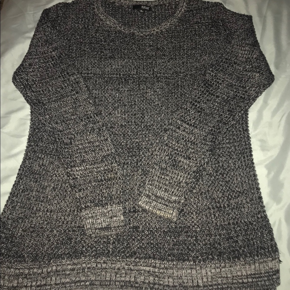Black/Grey Light Weight Sweater